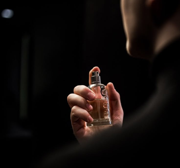 Perfume as Social Status: How Scent Became a Power Signal in Nigerian Fashion Culture